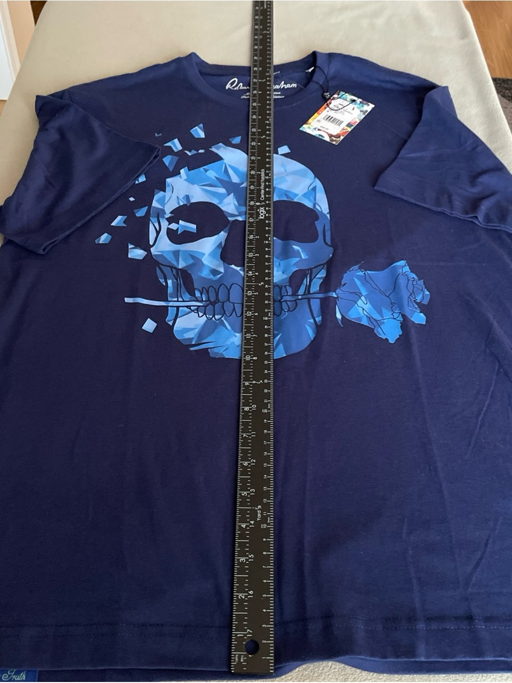 NWT Robert Graham Short Sleeve Skull Shirt Classic Fit Men's Size M - Picture 10 of 11
